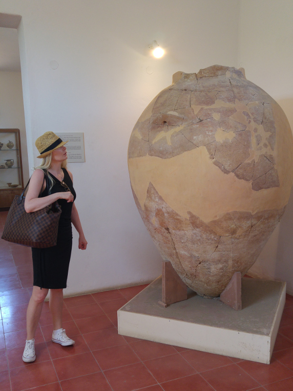 aiginan museon aarteita